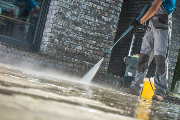 Best Driveway Pressure Washing  in Bannockburn, IL
